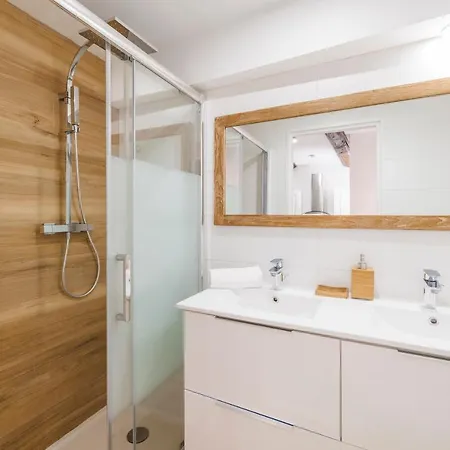 Cosy Au Coeur Des Remparts/vieil Apartament Antibes